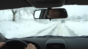 Bei winterlichen Straßenverhältnissen dürfen Winterreifen nicht fehlen.