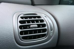 Eine vollautomatische Klimaanlage erhöht den Kraftstoffverbrauch nur minimal