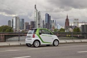 Der Elektro-Smart kommt mit Miet-Akku