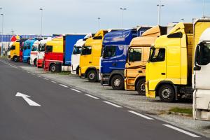 Ohne LKW auf unseren Straßen kommt der Warenverkehr zum Erliegen