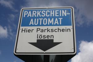 Dank Smartphone App braucht nicht mehr direkt am Parkautomaten bezahlt