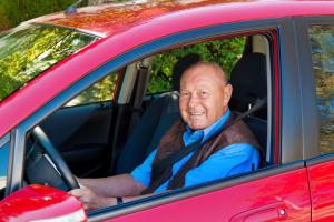 In der Politik wird über Gesundheitschecks für ältere Kraftfahrer diskutiert